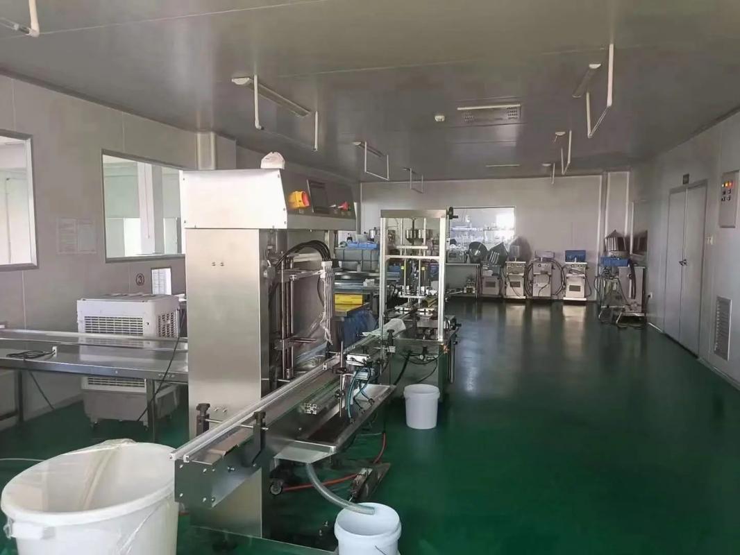 江高鎮化妝品護膚工廠機器誠心轉讓，廢鐵價處理